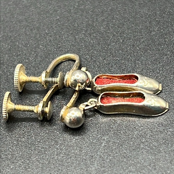 Vintage Alice ballet slippers earrings - Picture 2 of 6